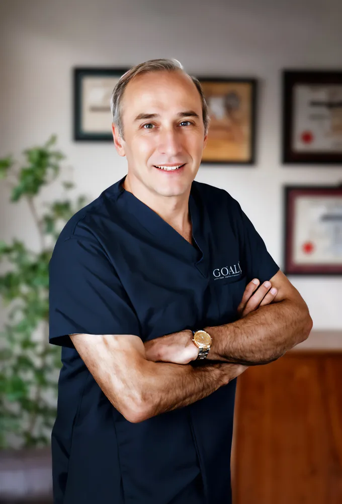Dr. Mark Solomon – board-certified plastic surgeon for face, breast, and body